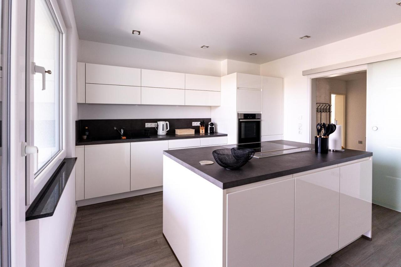Design Apartment Zentral Fuer 6 In Andernach: Ausblick, Wifi, Kueche Eksteriør billede